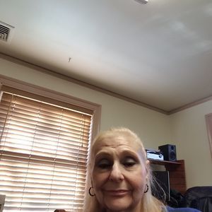 Meet your Posher, Roberta